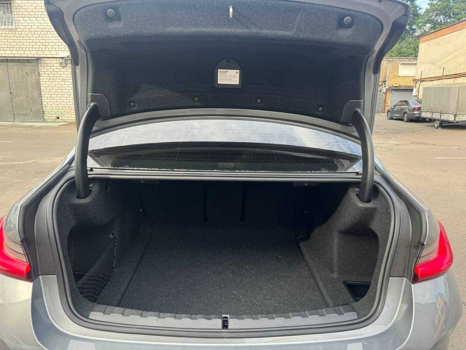 BMW 330i xDrive 2023