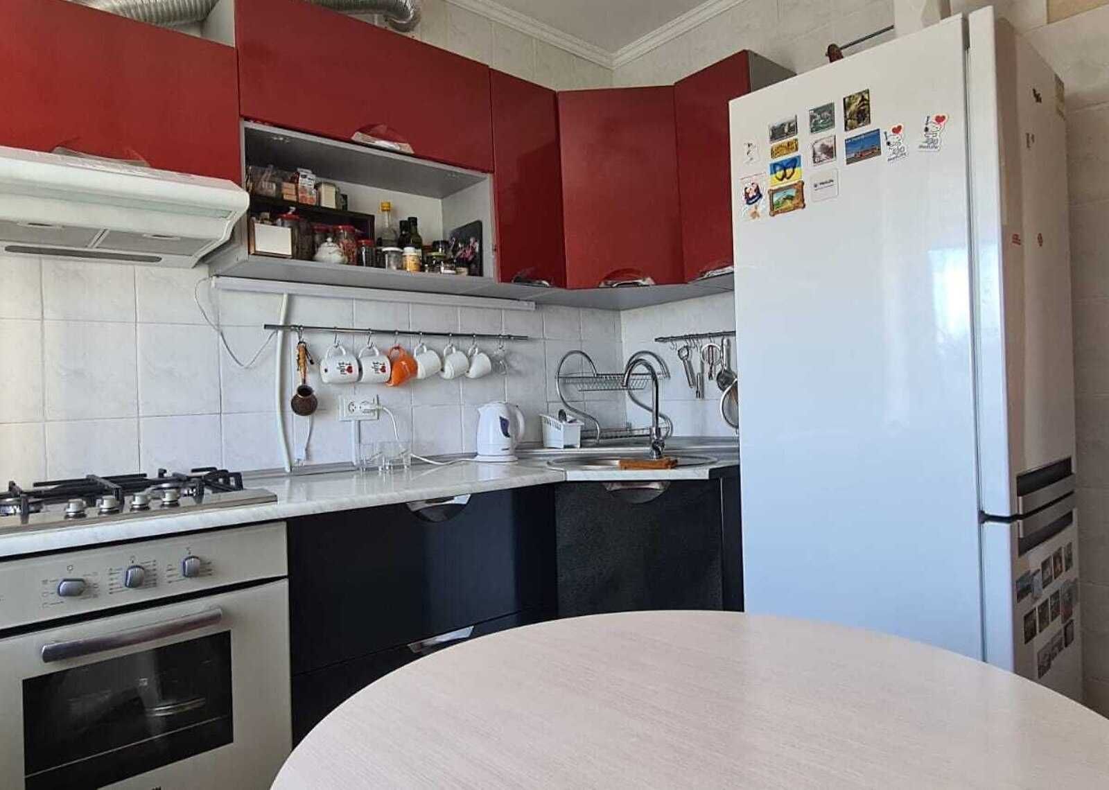 Продаж 1к квартири на вул. Замостянська