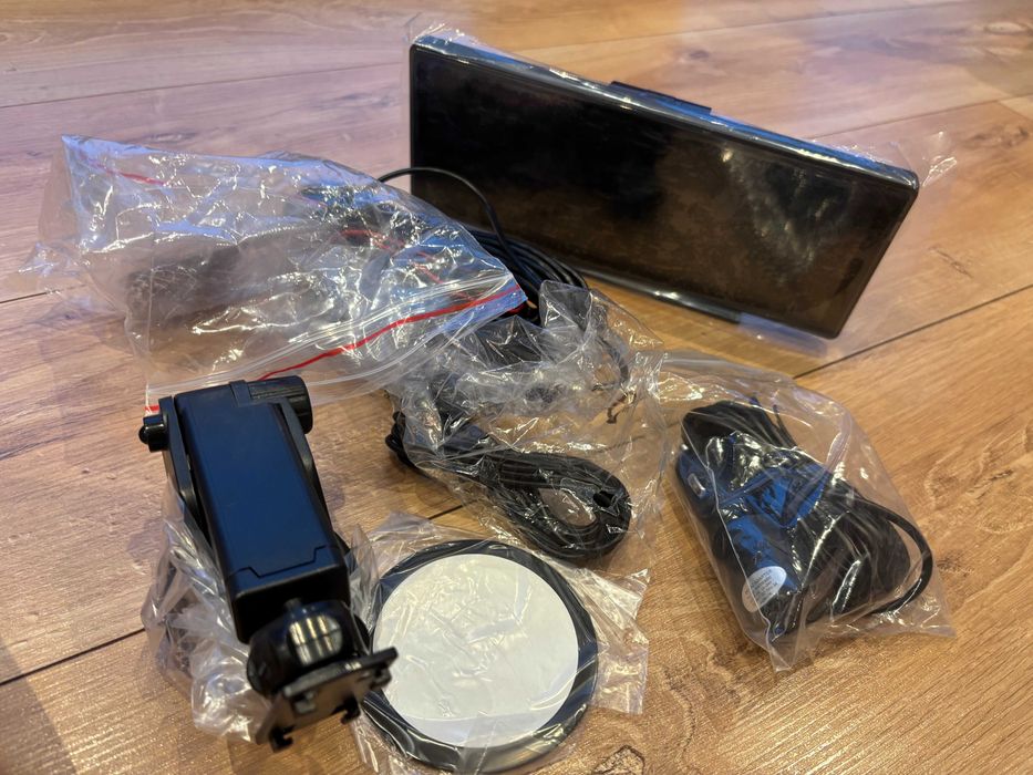 Car Multimedia Player 10,26" z CarPlay/Android Auto + Kamera cofania