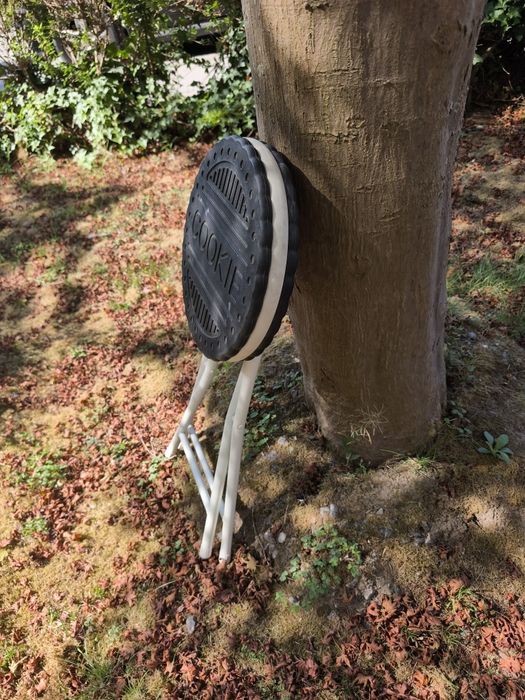 Banco Oreo dobrável