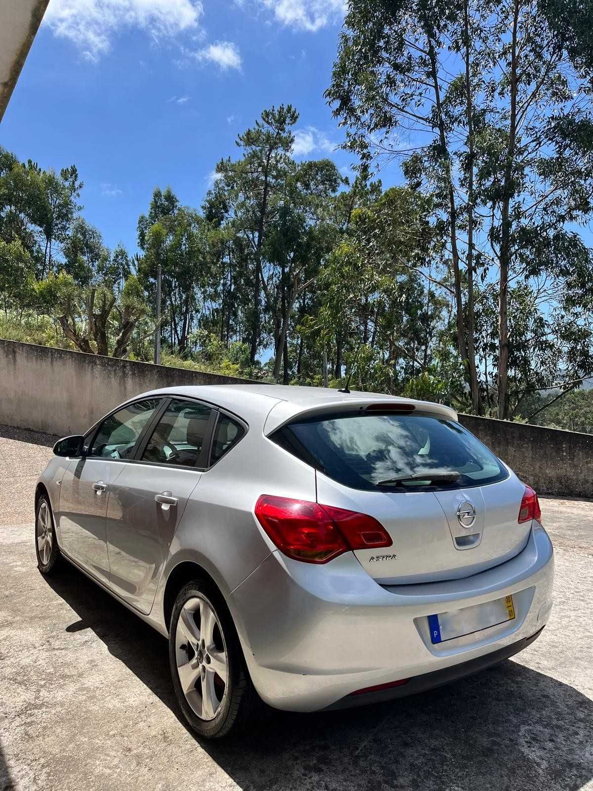 Opel Astra Cosmo 1.4