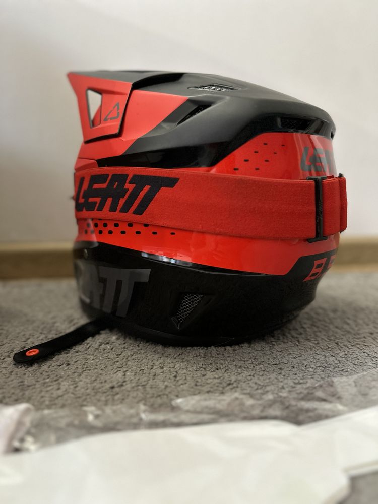 Kask leatt 8.5 red v22