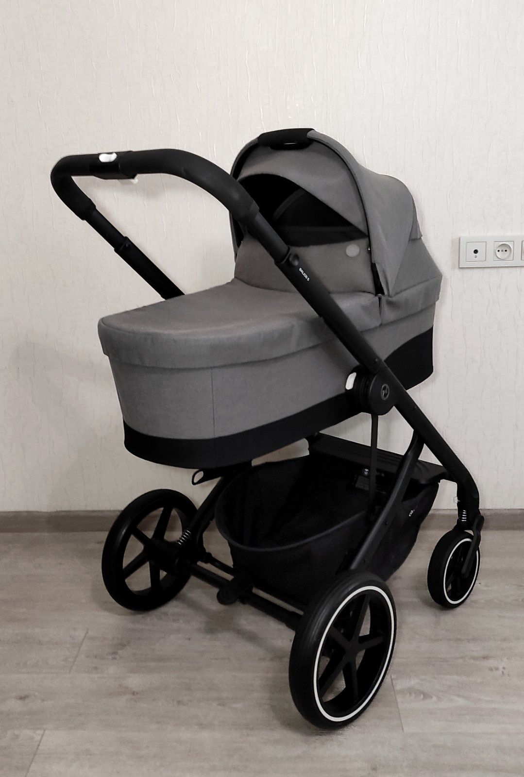 Cybex Balios S Lux Soho Grey коляска