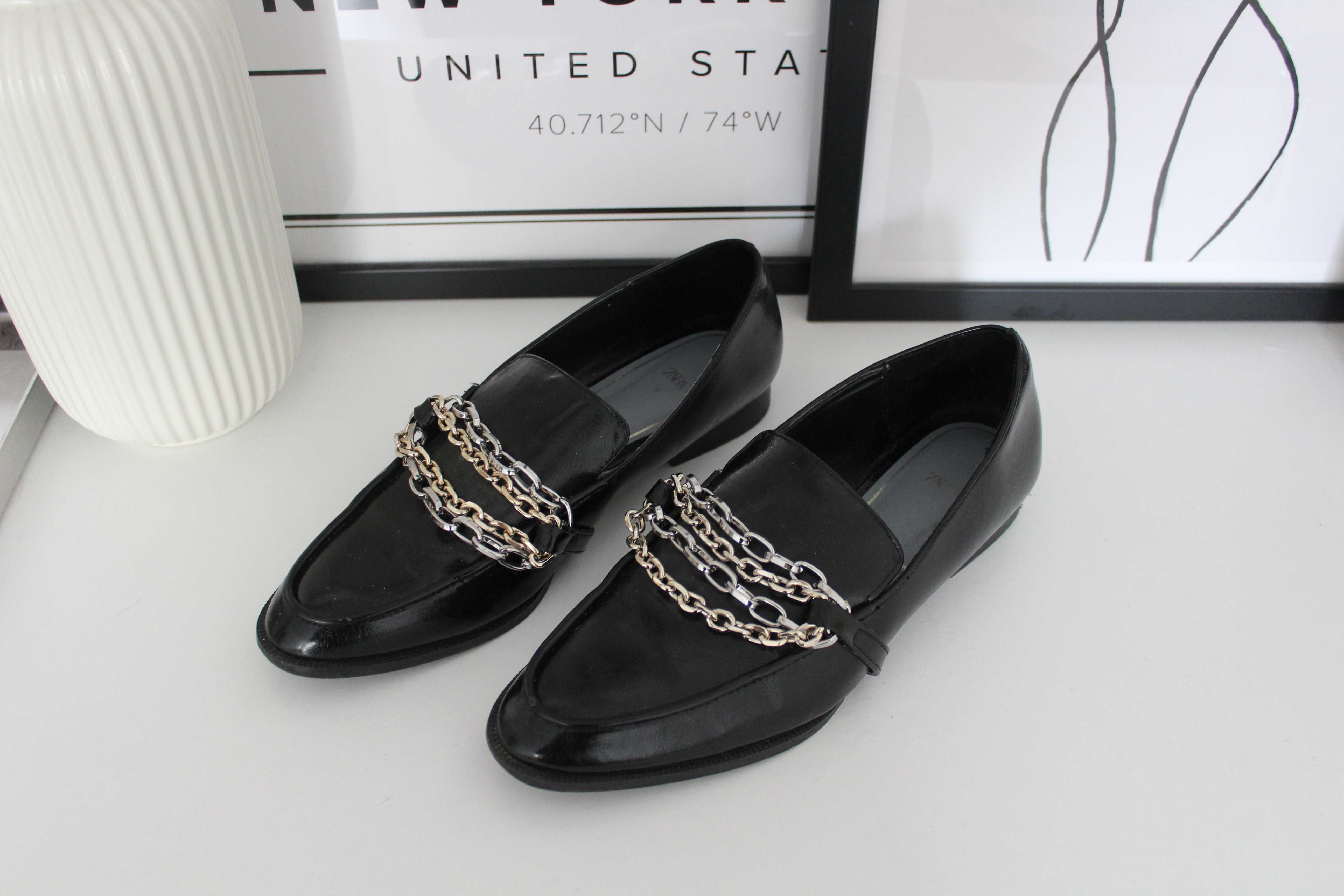 ZARA mokasyny czarne lakierowane buty płaskie loafers