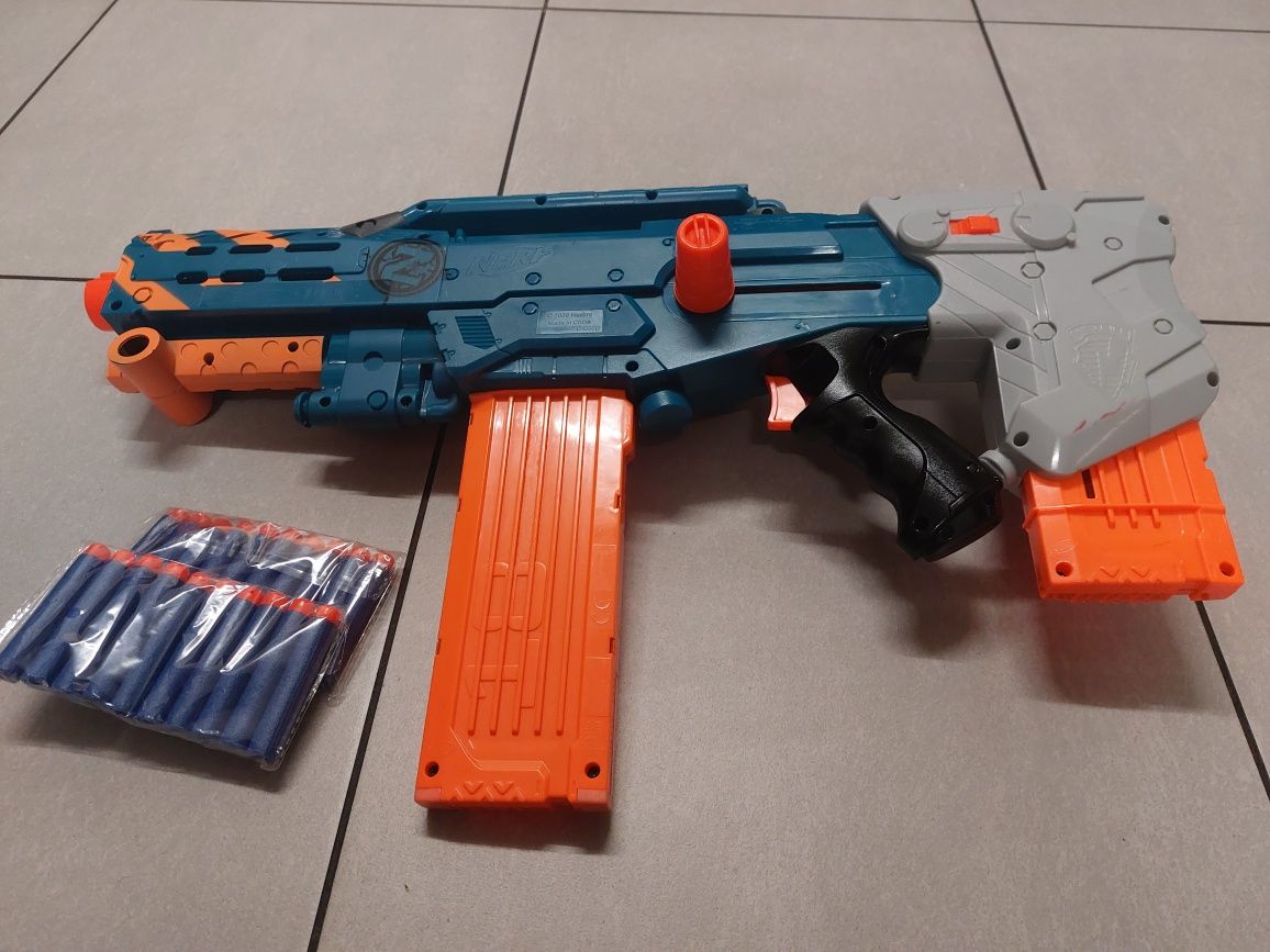 Nerf Zombie Strike Karabin