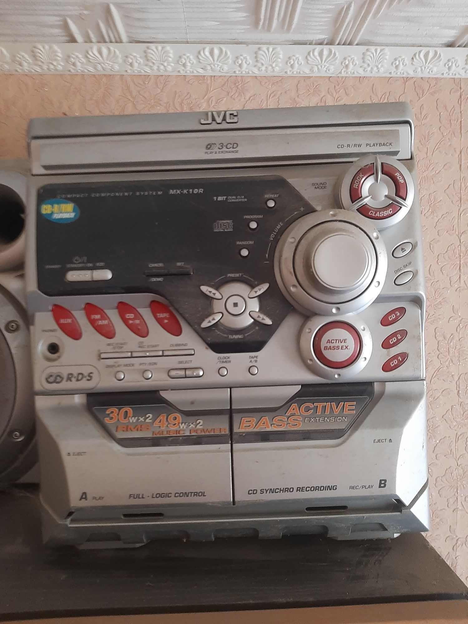 Продам Магнитофон JVC
