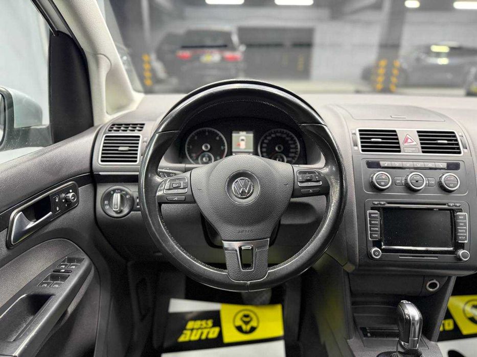 Volkswagen Touran 2012