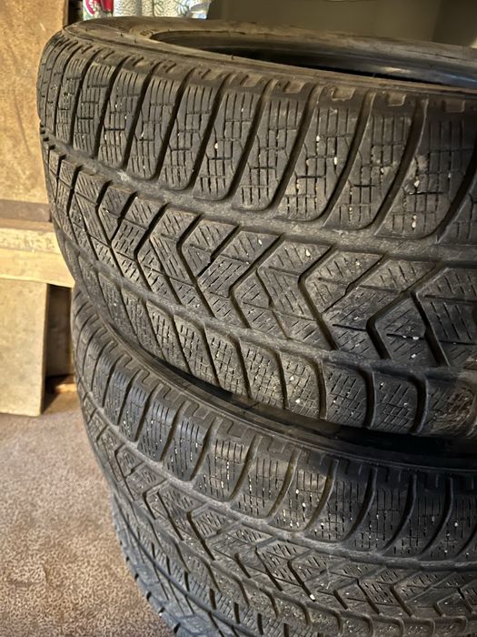 Зимові шини Pirelli Scorpion Winter 235/60 R18