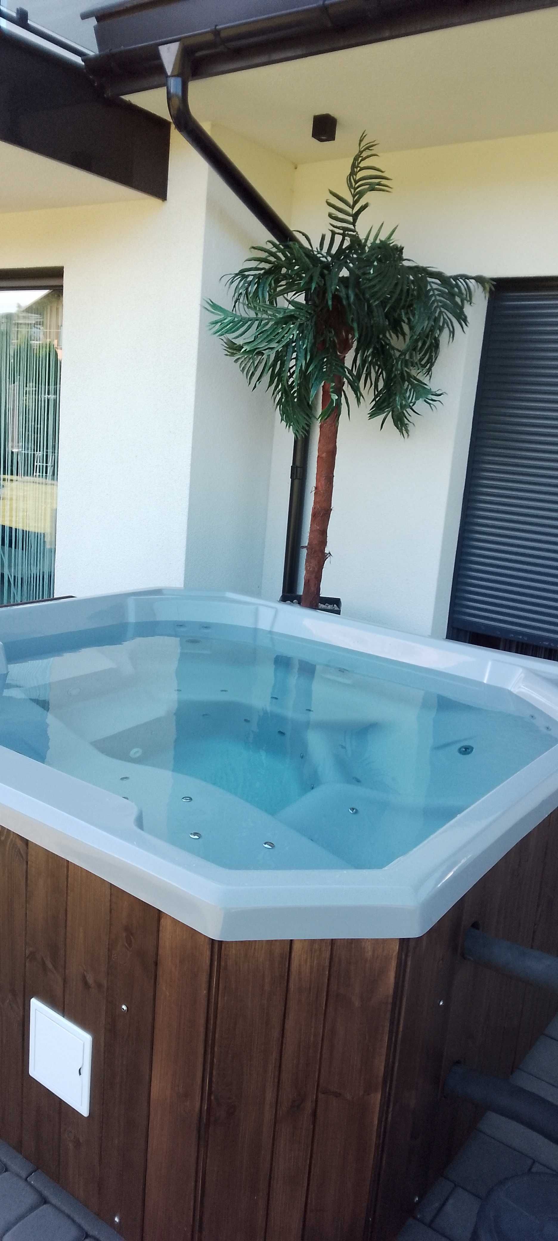 Jacuzzi dwa masaże hydro i air 5cio osobowe elektryczne NOWE gwarancja