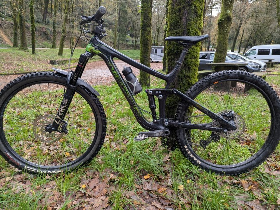Norco Range C4 29” carbono.