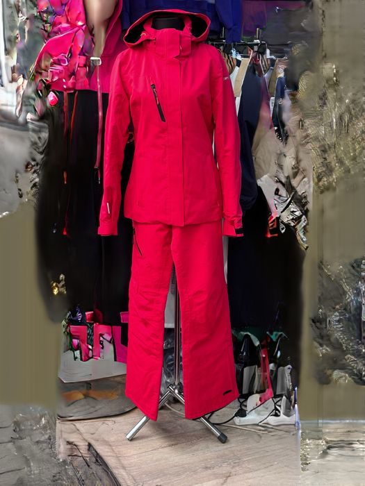 Продаю фирменный лыжный костюм ICEPEAK