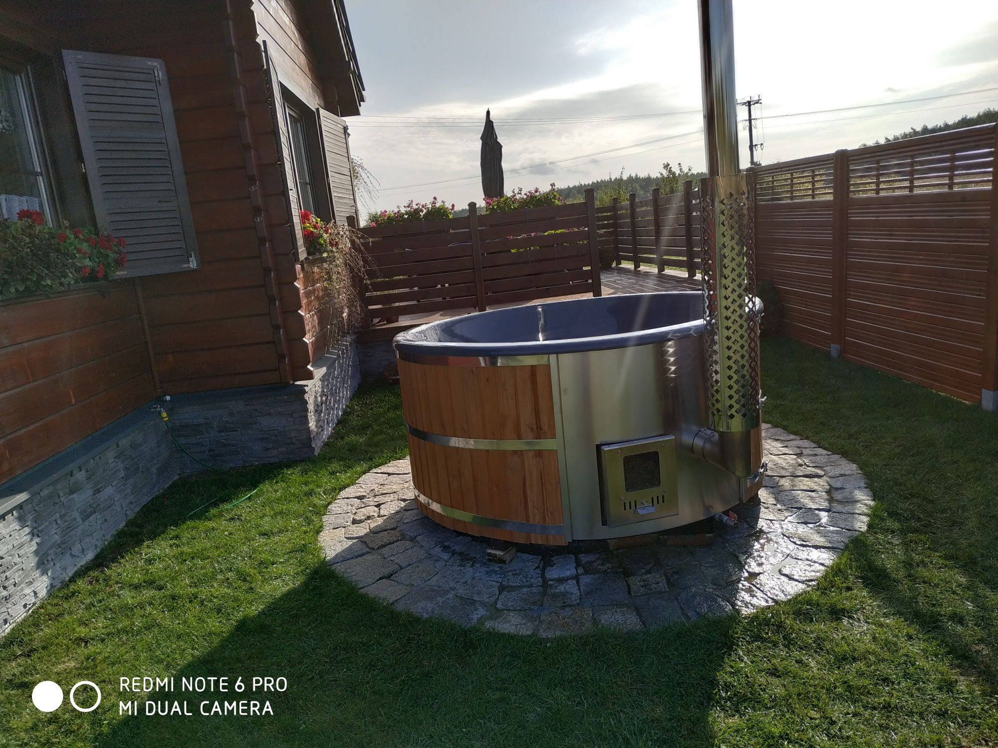 Basen balia skandynawska balia ogrodowa jacuzzi hot tub