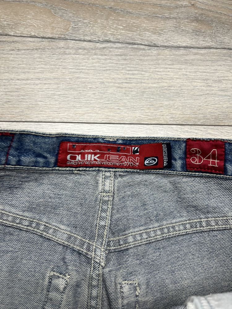 Niebieskie spodnie jeansowe męskie Quikjeans rozmiar 34 L quiksilver