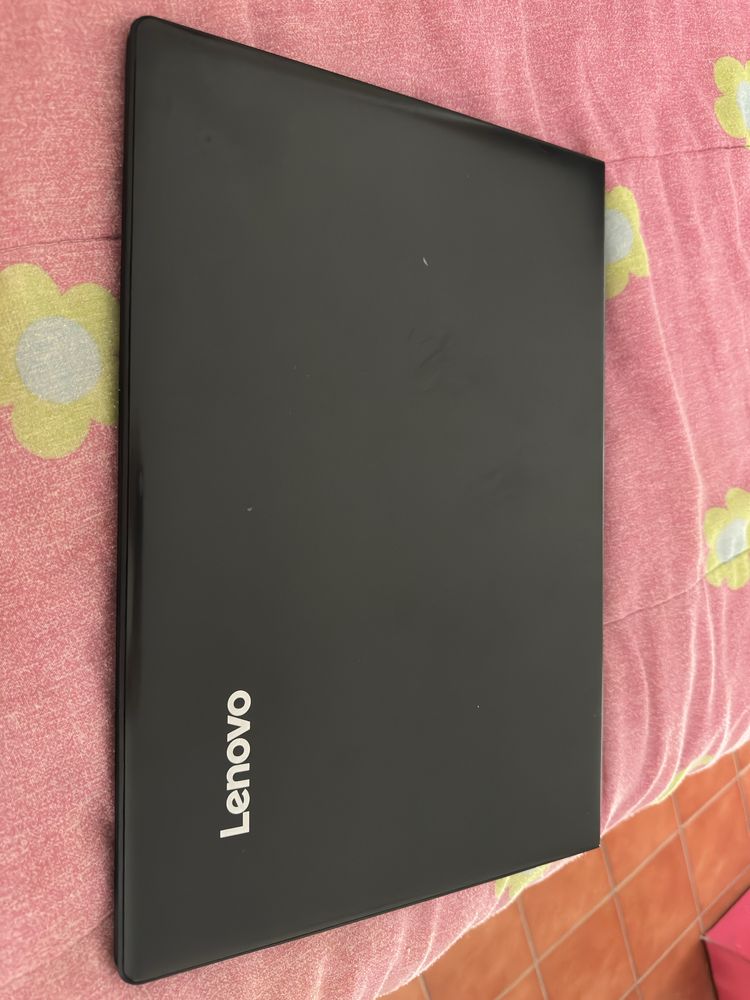 Portátil Lenovo Intel(R) Core (TM) I5