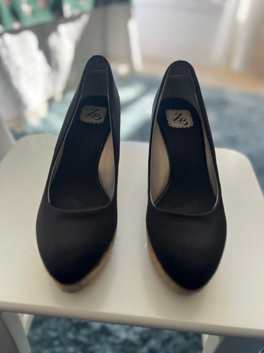 Sapatos ZARA compensados pretos 39