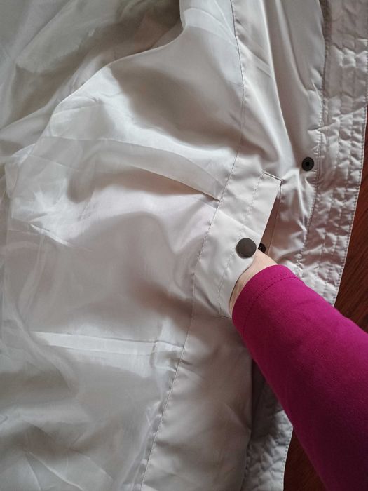 kurtka damska pikowana na jesień zimę F&F, dłuższa odpinany kaptur