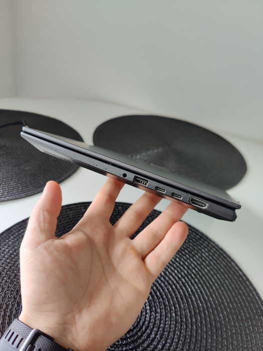 Ноутбук asus vivobook s14 OLED / i3 1220p /12 ГБ/SSD 256