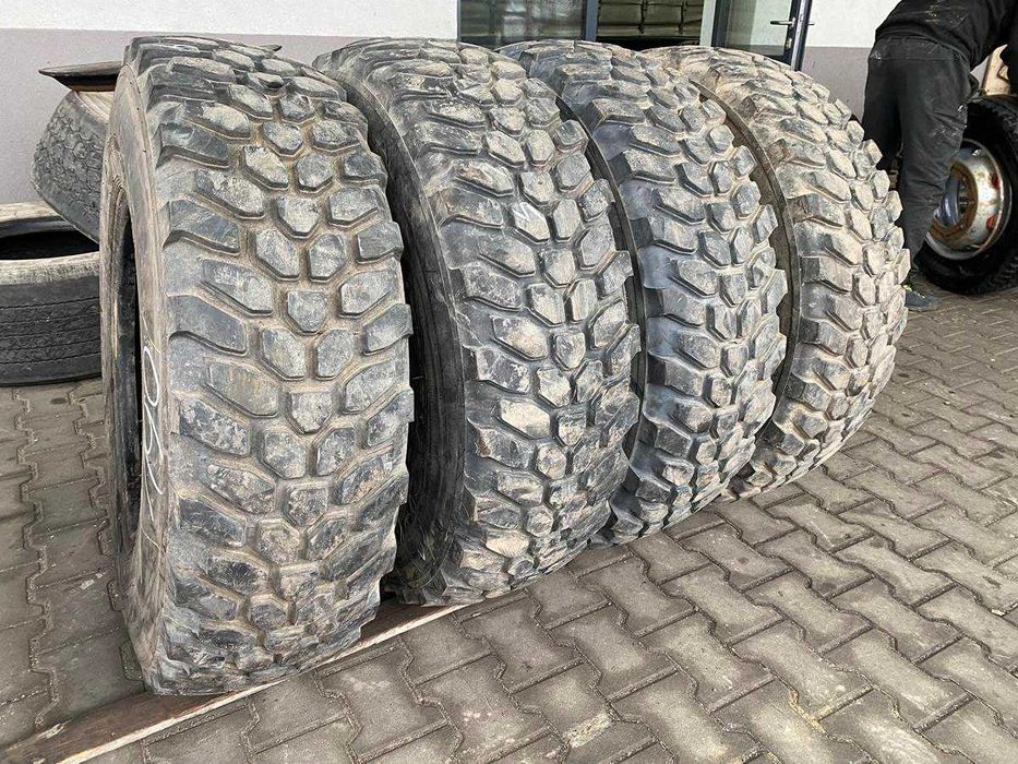 Opony 335/80R20 12.5R20 DUNLOP SP PG8 Przemysłowe 80% Bieżnika