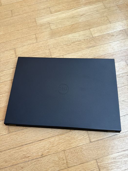 Dell Inspiron 15 3000S
