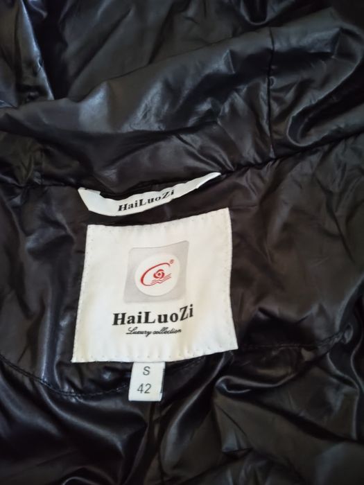 Зимова жіноча куртка пальто