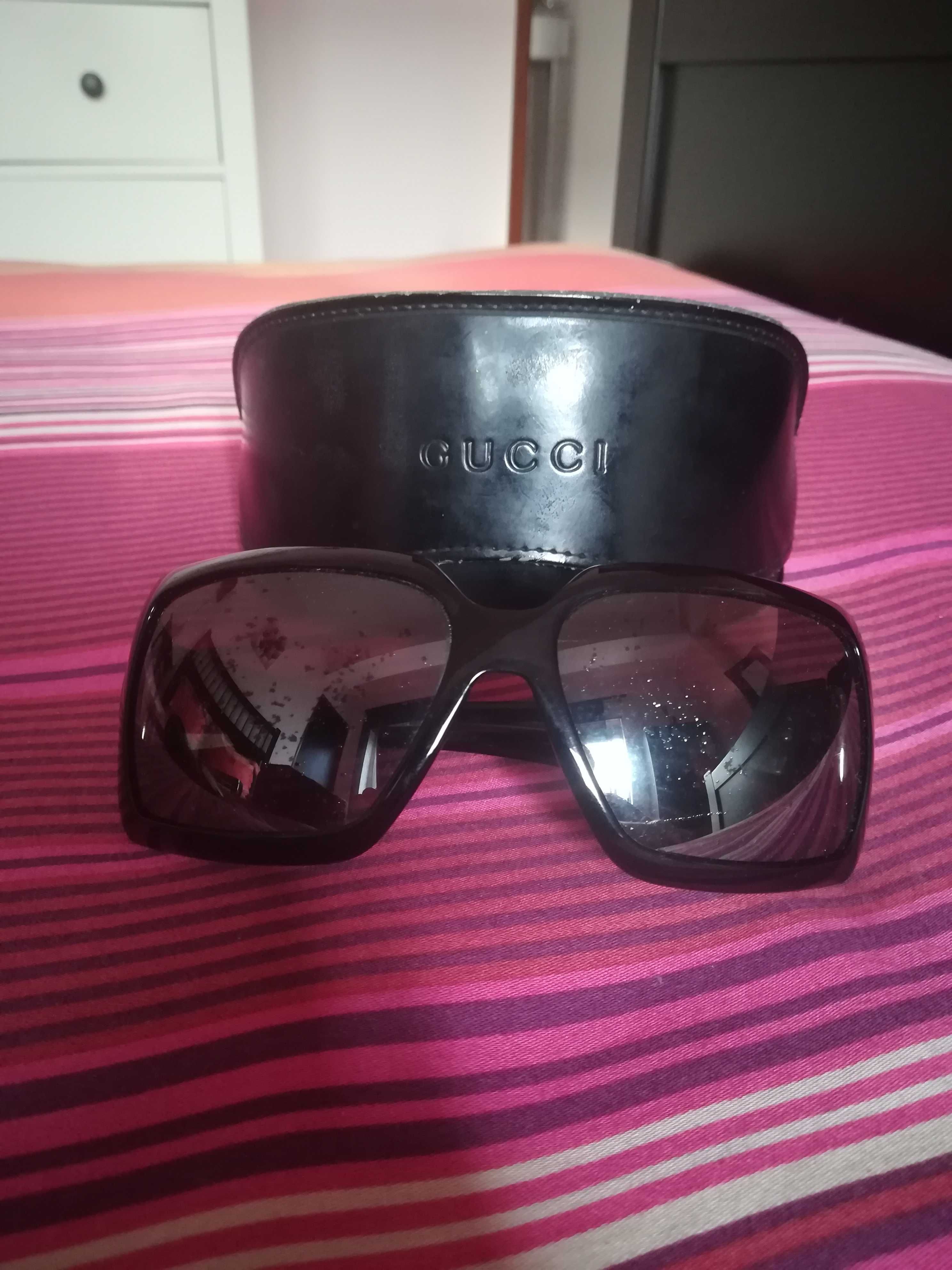 Lote de óculos de sol - Gucci, Armani