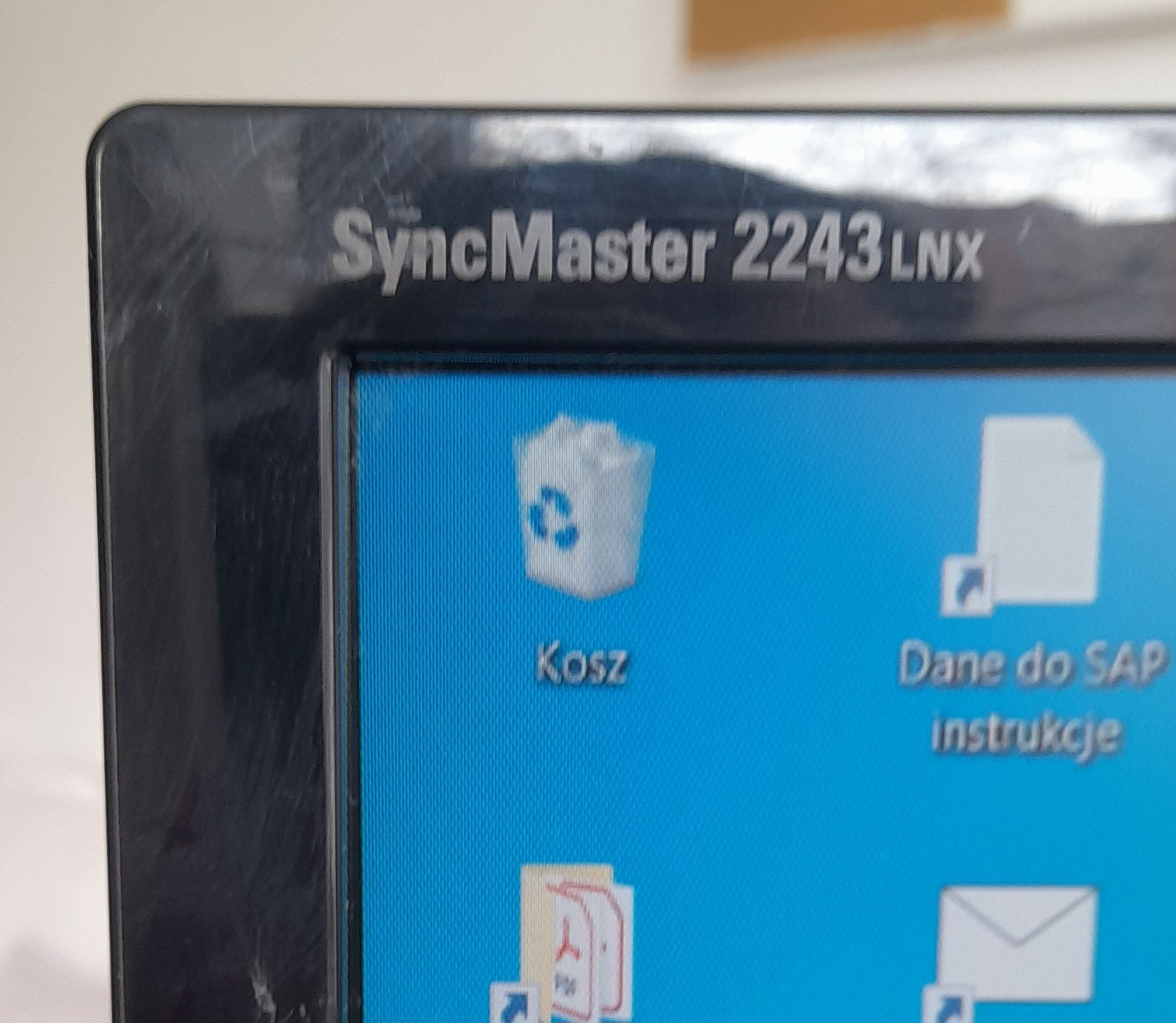 Monitor LCD Samsung SyncMaster 2243LNX z hdmi