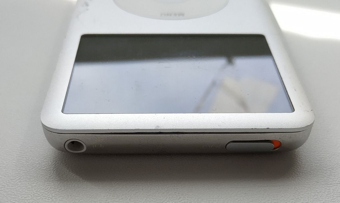 Apple iPod classic 6 gen 80gb