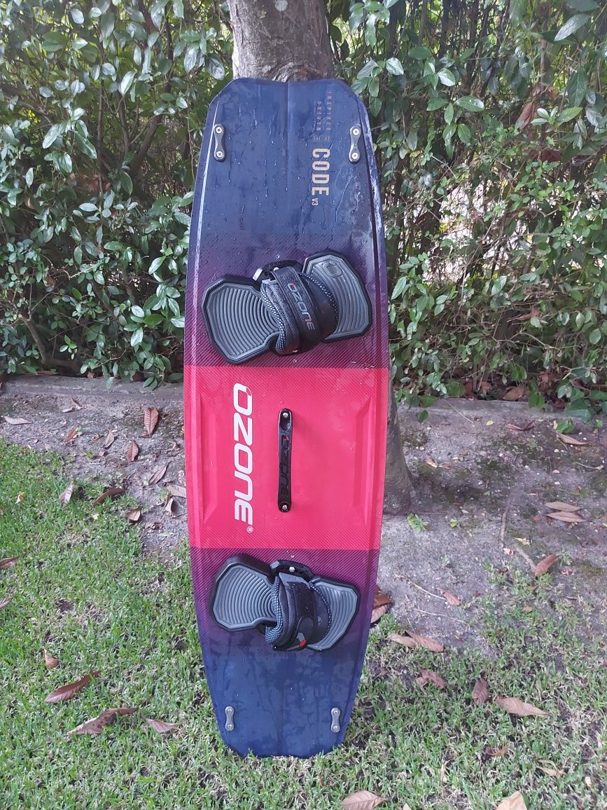 Kitesurf (prancha + arnes + saco)