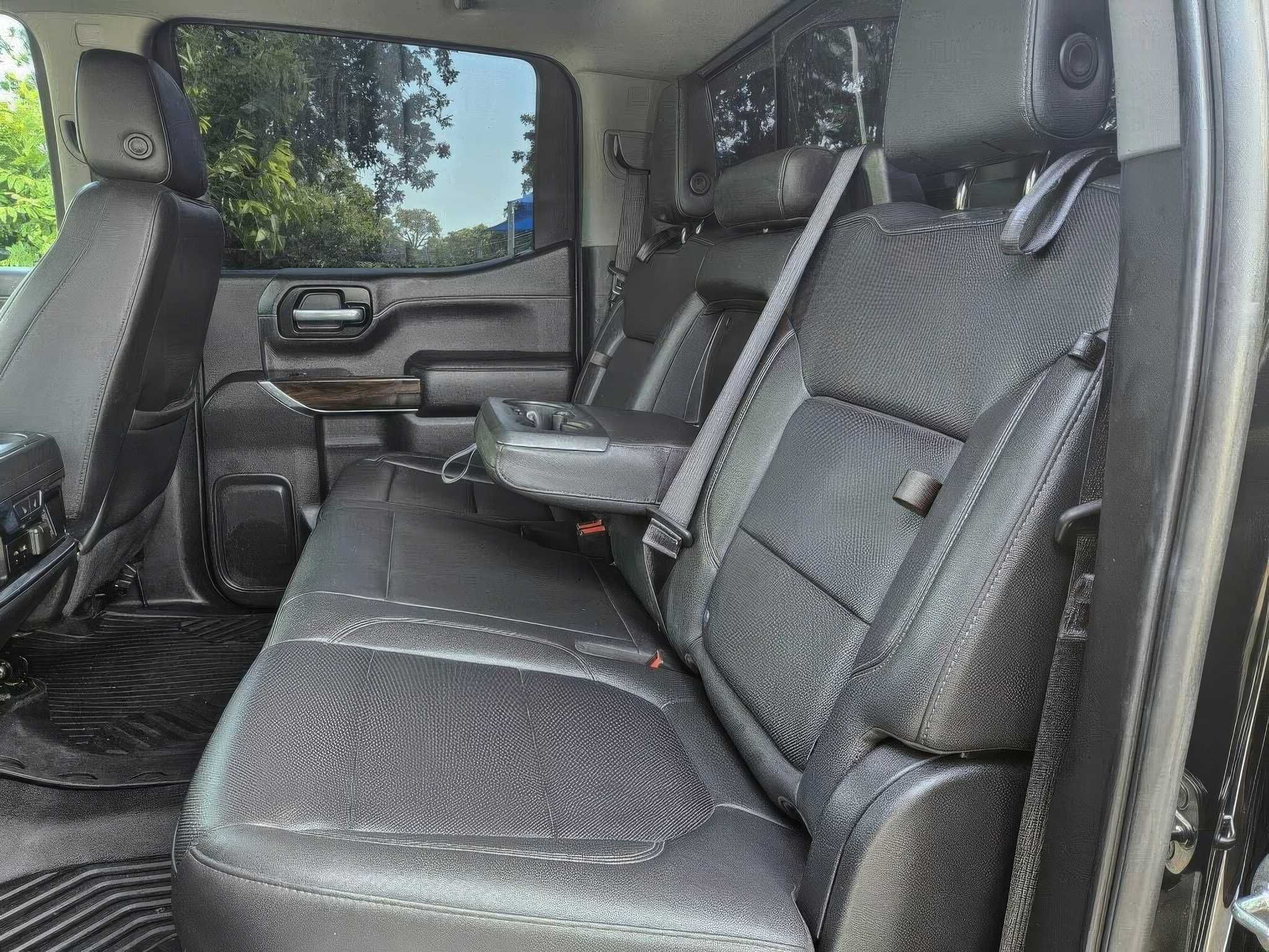 2021 GMC Sierra 1500 SLT Crew Cab 4WD