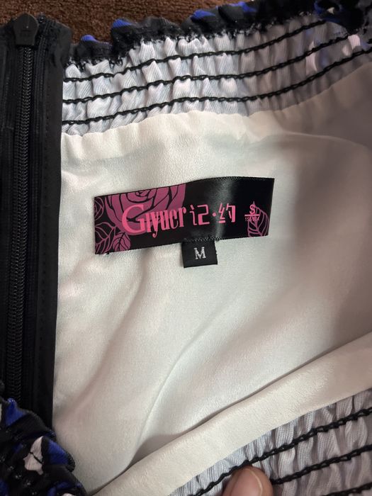 Платье на девочку 10-12 лет .