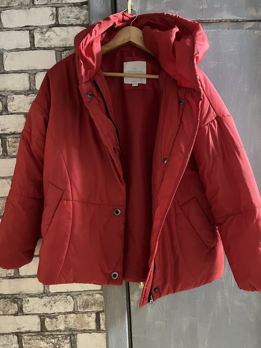 Продам куртку весна осінь