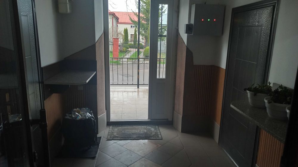 Продам промислово-продуктовий магазин