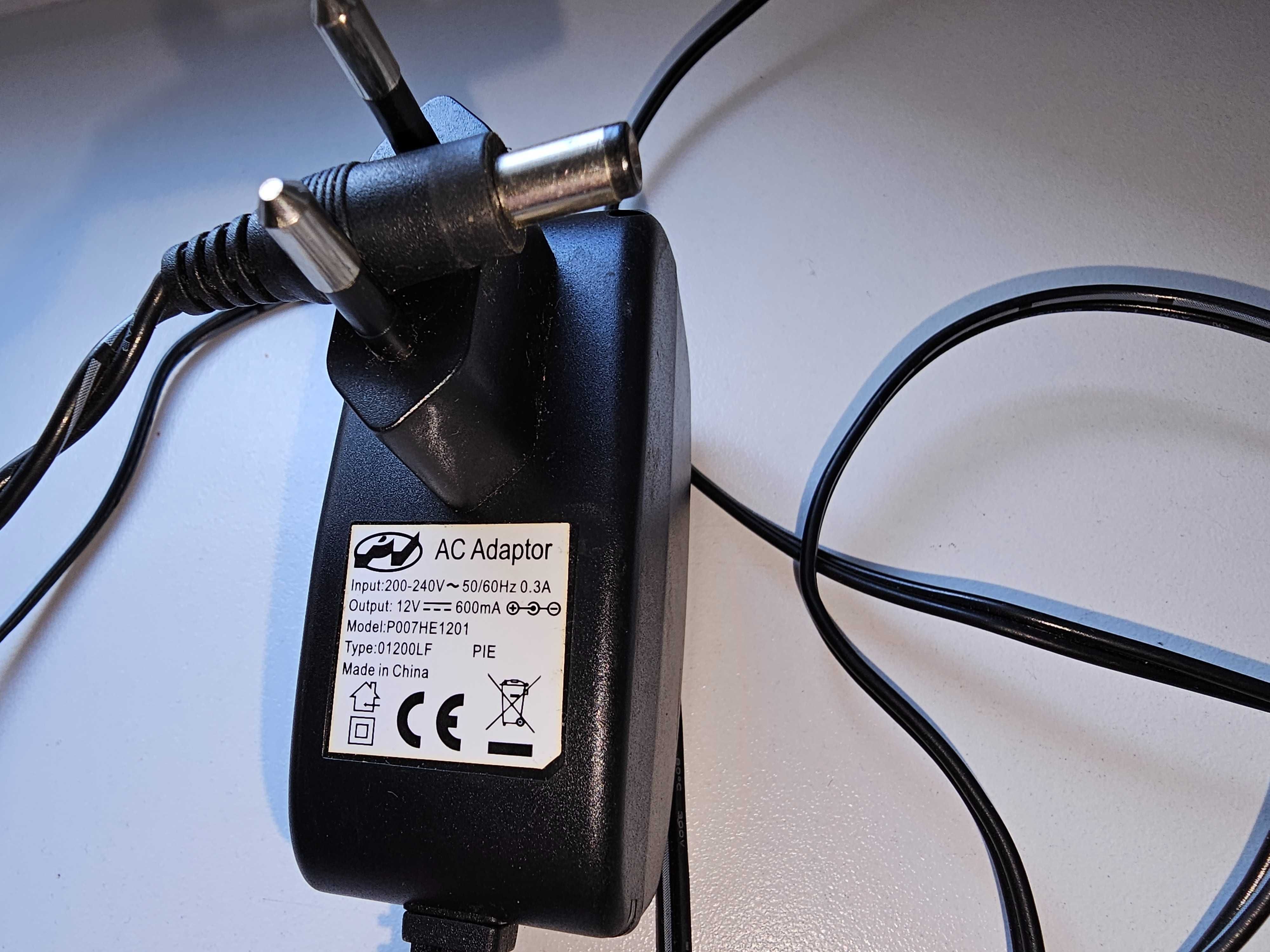 Zasilacz adapter 12V 600 mA