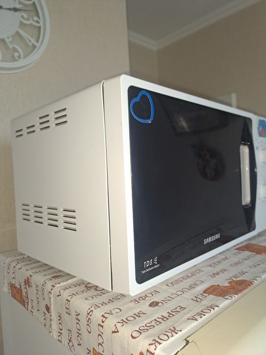 Микроволновка "Samsung"