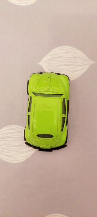 Autko zabawka z napędem