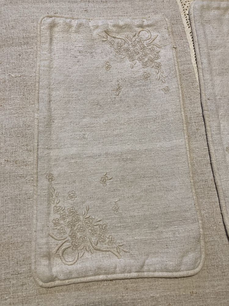 Colcha em linho/puro com renda duas almofadas