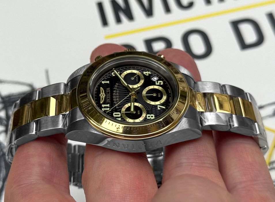 Чоловічий годинник INVICTA SPEEDWAY 17027 Chronograph 40 mm. 200 MT.