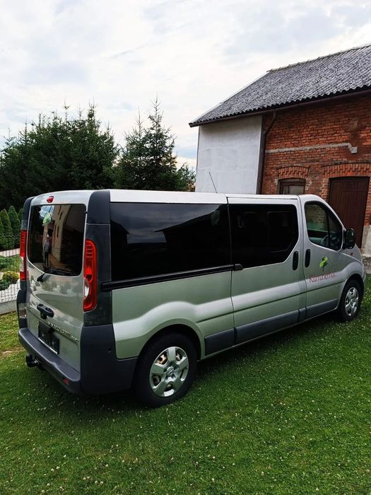 Opel Vivaro Opel Vivaro Long 9 osobowy - bezwypadkowy