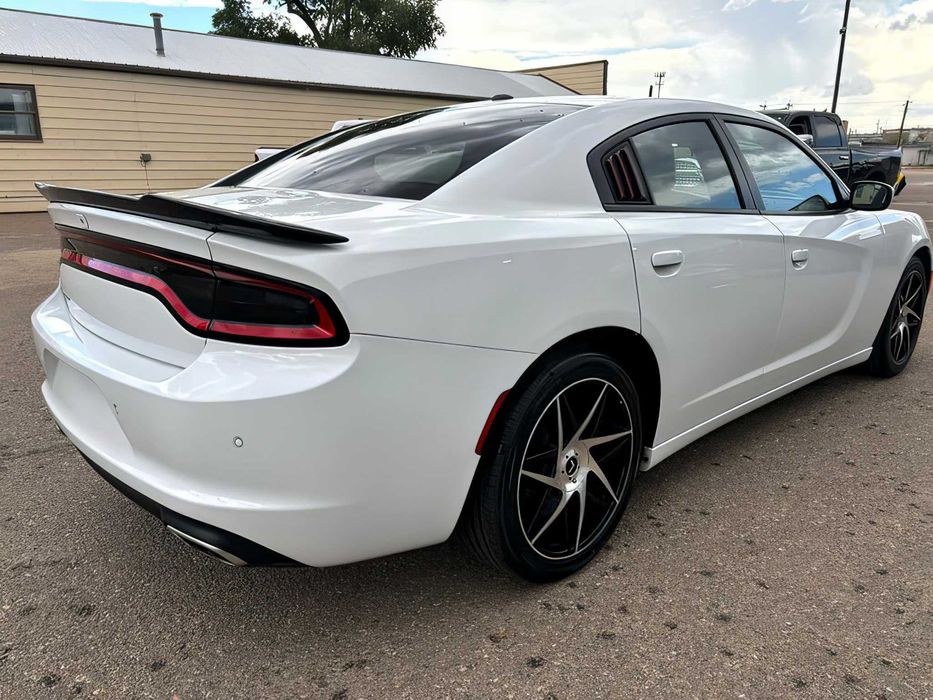 Dodge Charger      2019