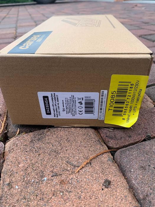 Інвертор+UPS+зарядка  CARSPA 600W/12/230V мод. синус