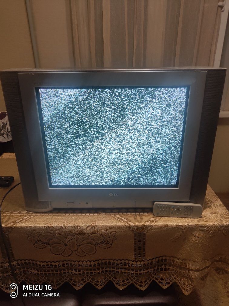 Продам телевизор  LG