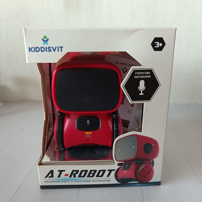 At robot розумний