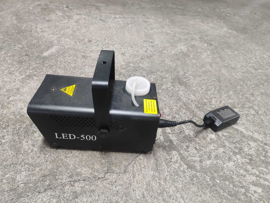 Máquina de fumo LED 500W com Controlo Remoto – Excelente Estado