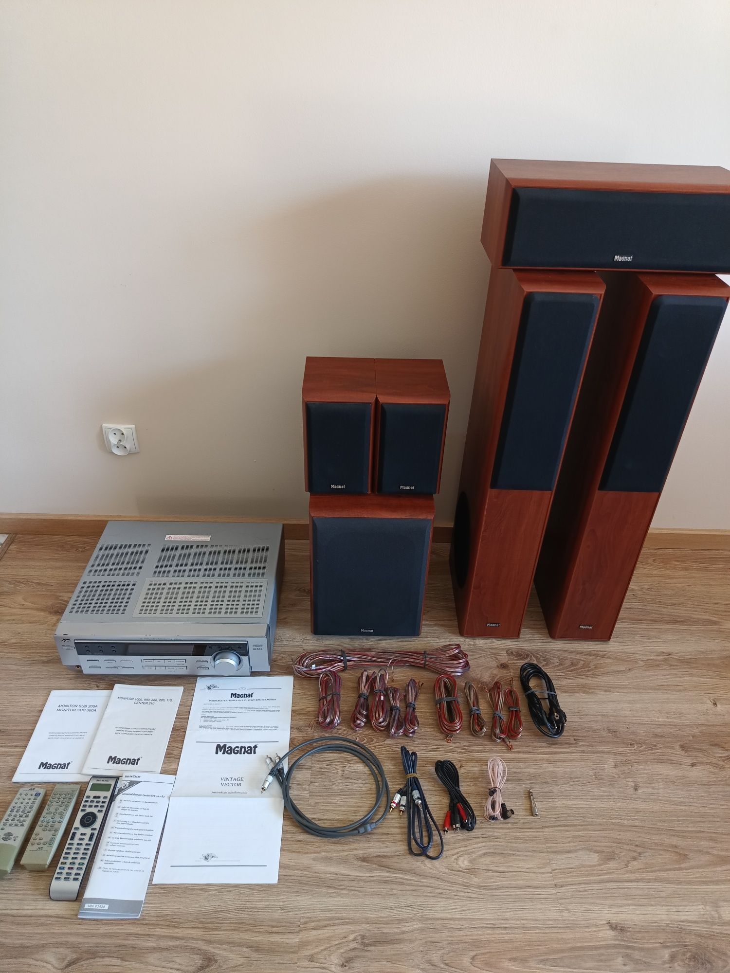 Amplituner JVC RX-7012R sprawny