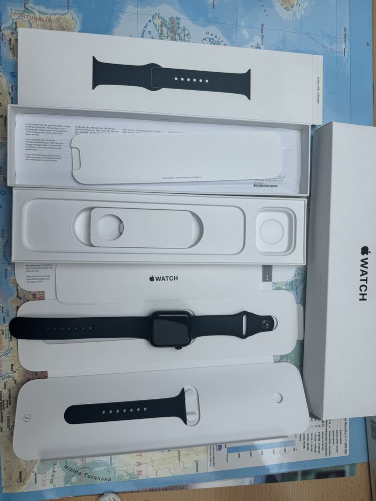 Apple Watch SE (2)44m Gps+cellular kondycja 95%