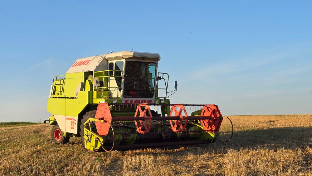 Комбайн сlaas свіжопривезений