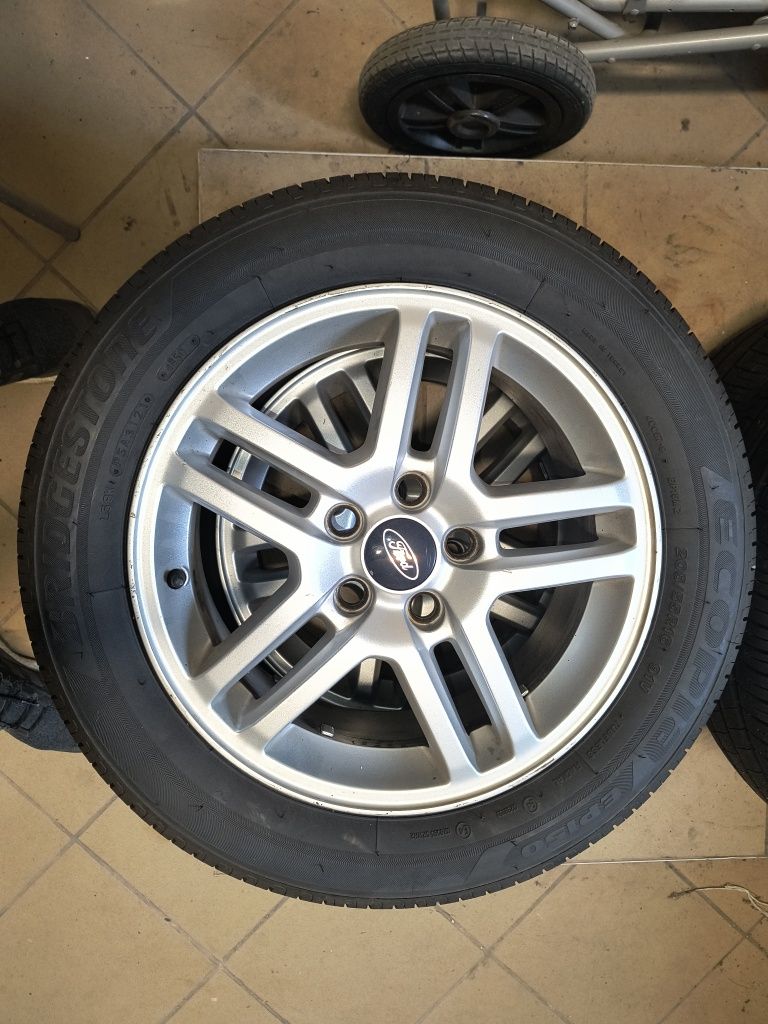 Koła Ford i opony bridgestone ep150 ecopia 205/55 r15