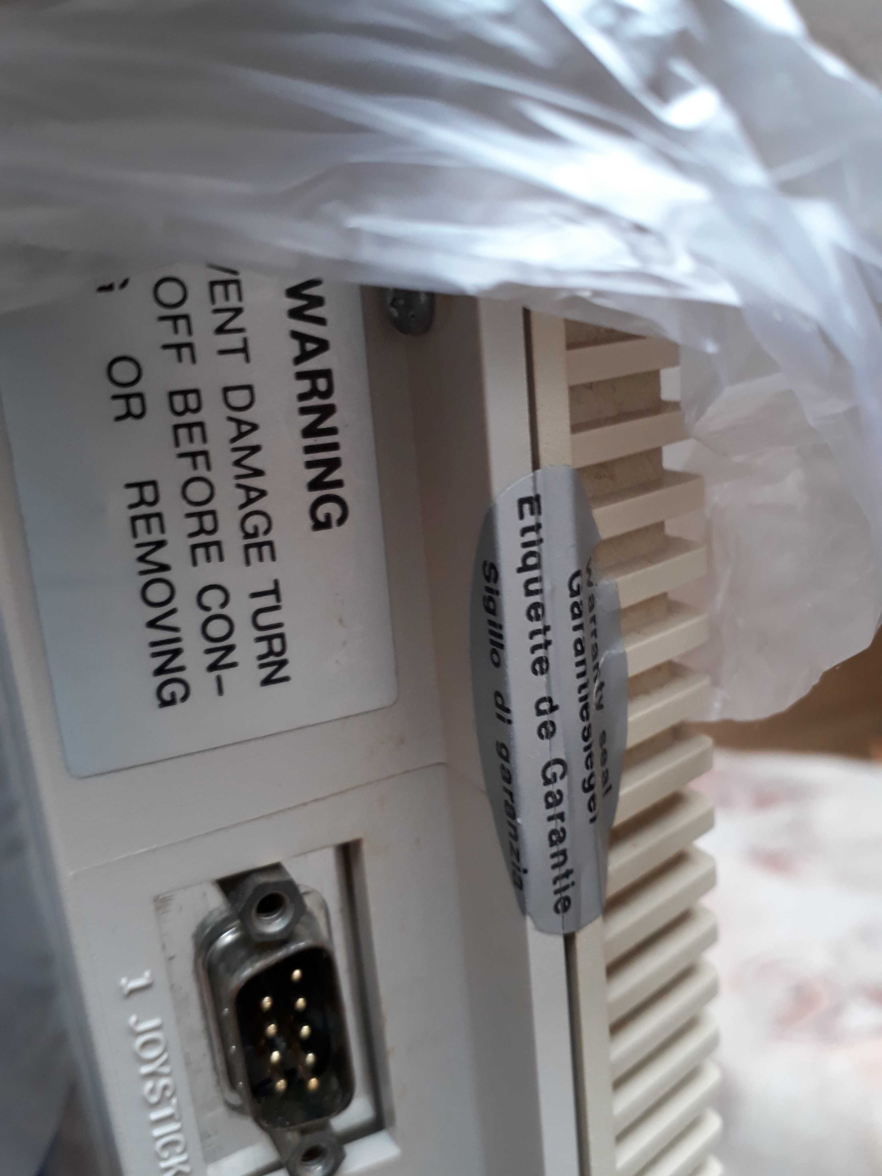 Commodore Amiga 500  - zasilacz - sprawna - dobry stan plus -Plomby