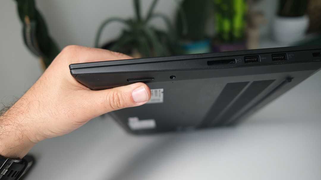 ThinkPad X1 Extreme Gen 3 I9 -10885H 64 512 GTX 1650 TI Max-Q 15,6 4K