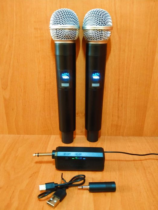 Радиомикрофоны 2шт на Новый год